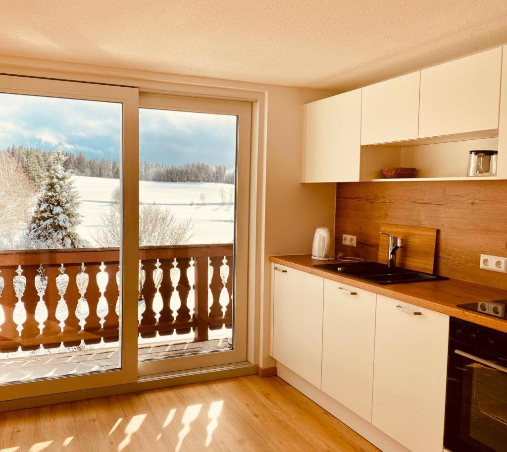 Gaestehaus Steiert Fewo Kuhbergblick เลนซ์เคียร์ช ภายนอก รูปภาพ